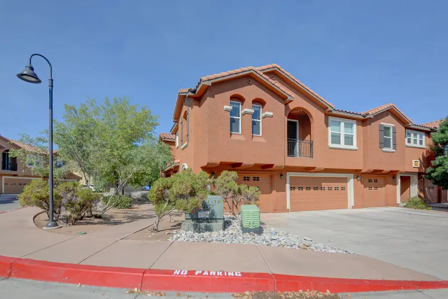 601 Menaul Boulevard Ne #UNIT 2201, Albuquerque, NM 87107 - #2