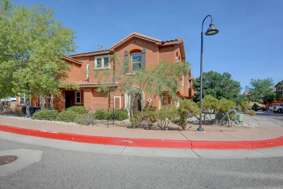601 Menaul Boulevard Ne #UNIT 2201, Albuquerque, NM 87107 - #3