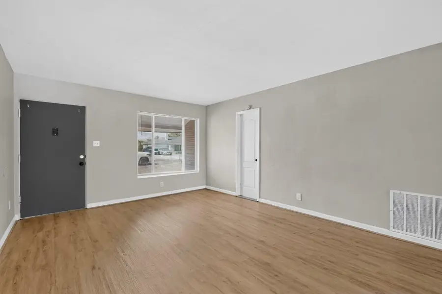 5808 Princess Jeanne Avenue Ne, Albuquerque, NM 87110 - #3