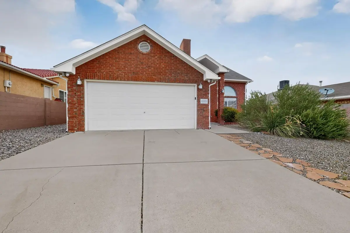 8305 Fairmont Drive Nw, Albuquerque, NM 87120 - #1