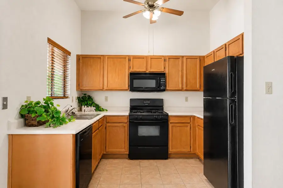 7728 San Augustine Street Nw, Albuquerque, NM 87120 - #3
