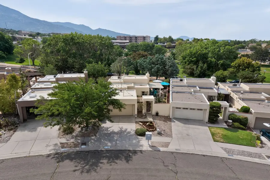 10330 Camino Del Oso Ne, Albuquerque, NM 87111 - #2