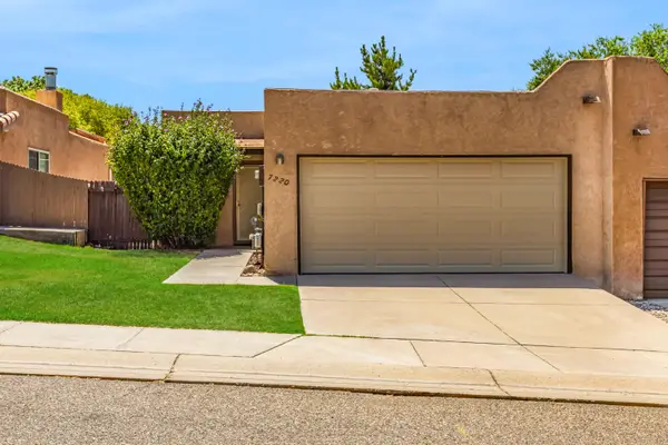 7220 Chickadee Lane Ne, Albuquerque, NM 87109
