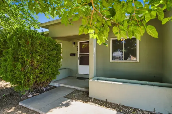 932 Florida Street Se, Albuquerque, NM 87108