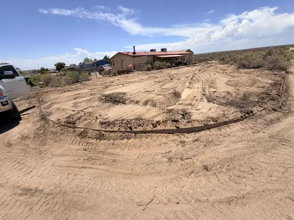 425 Hondo Road Sw, Rio Rancho, NM 87124