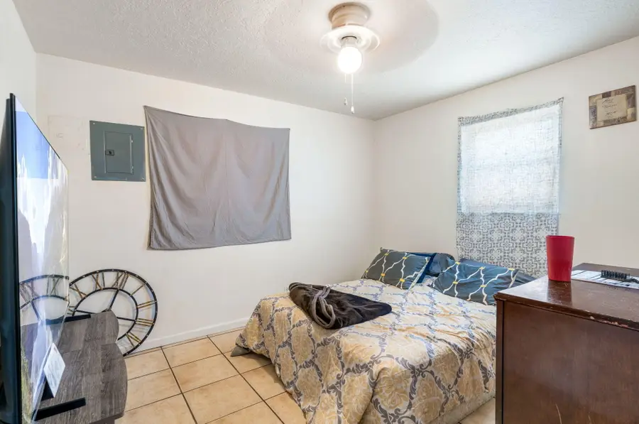 425 Grove Street Se, Albuquerque, NM 87108 - #3