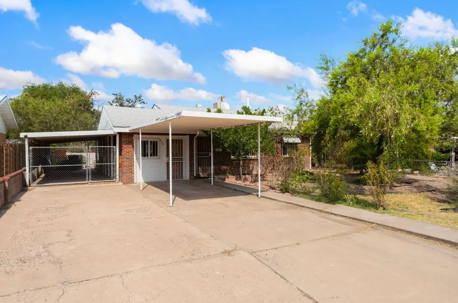935 Manzano Street Ne, Albuquerque, NM 87110 - #2