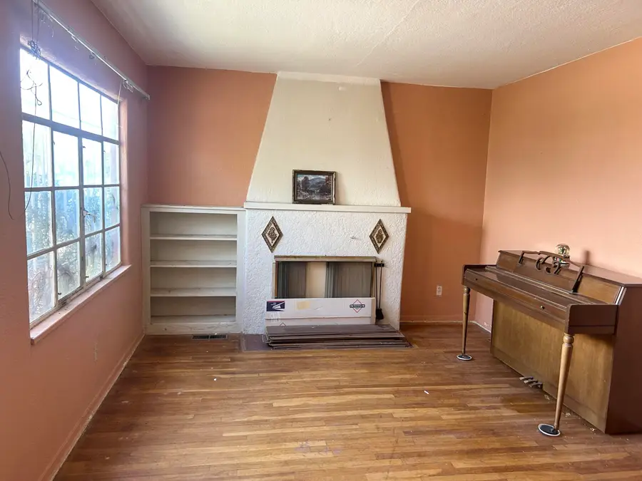 4505 3rd Street Nw, Albuquerque, NM 87107 - #3