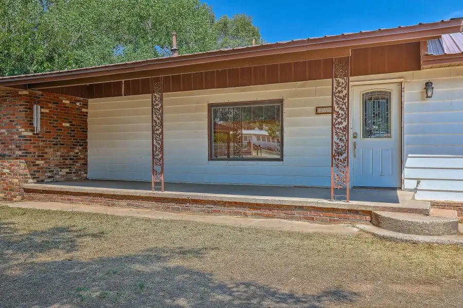 330 Sego Lily Street, Bosque Farms, NM 87068 - #2
