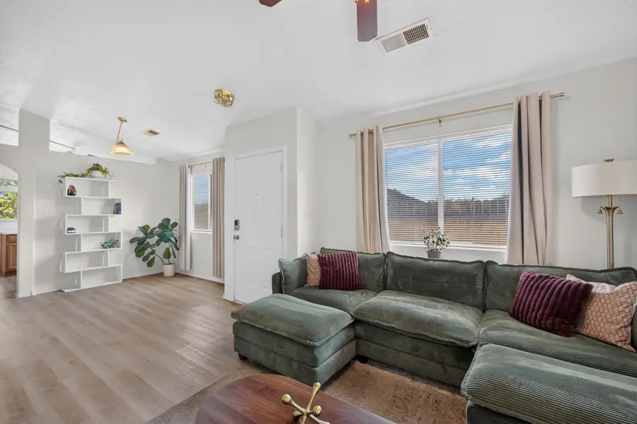 632 Saddle Blanket Trail Sw, Albuquerque, NM 87121 - #2
