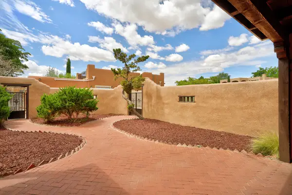 5320 Canada Vista Place Nw, Albuquerque, NM 87120