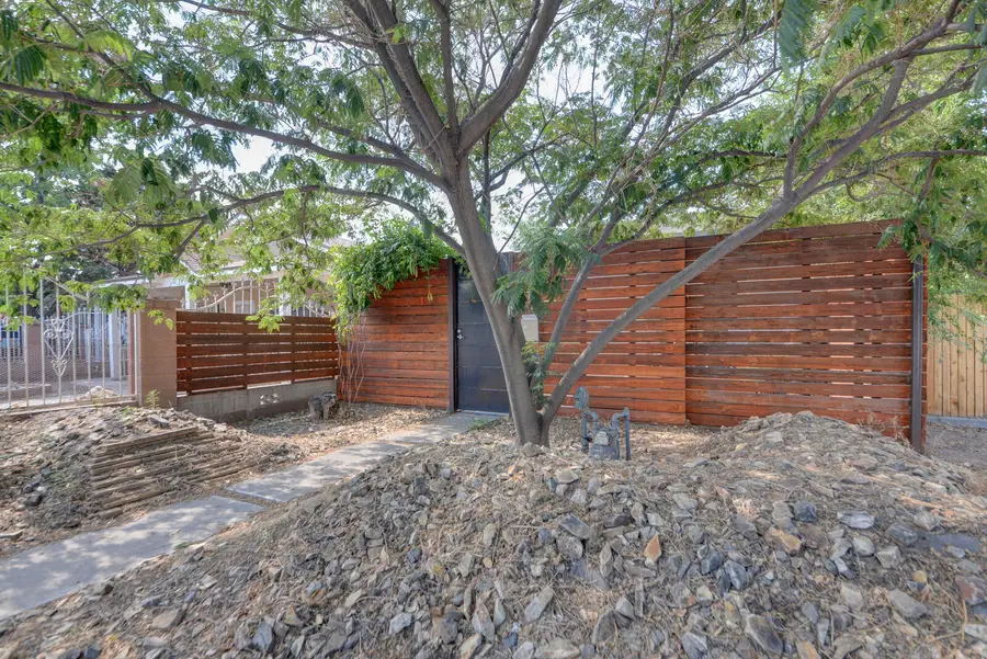 1104 Iron Avenue Sw, Albuquerque, NM 87102 - #3