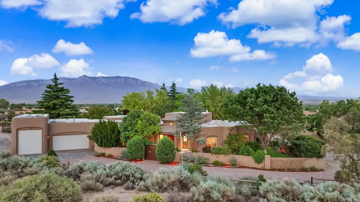 178 Loma Del Oro, Corrales, NM 87048 - #1