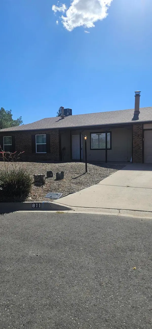 811 Orbit Court Se, Rio Rancho, NM 87124