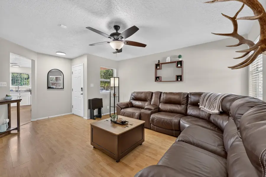 901 Perry Meadows Drive Ne, Rio Rancho, NM 87144 - #3