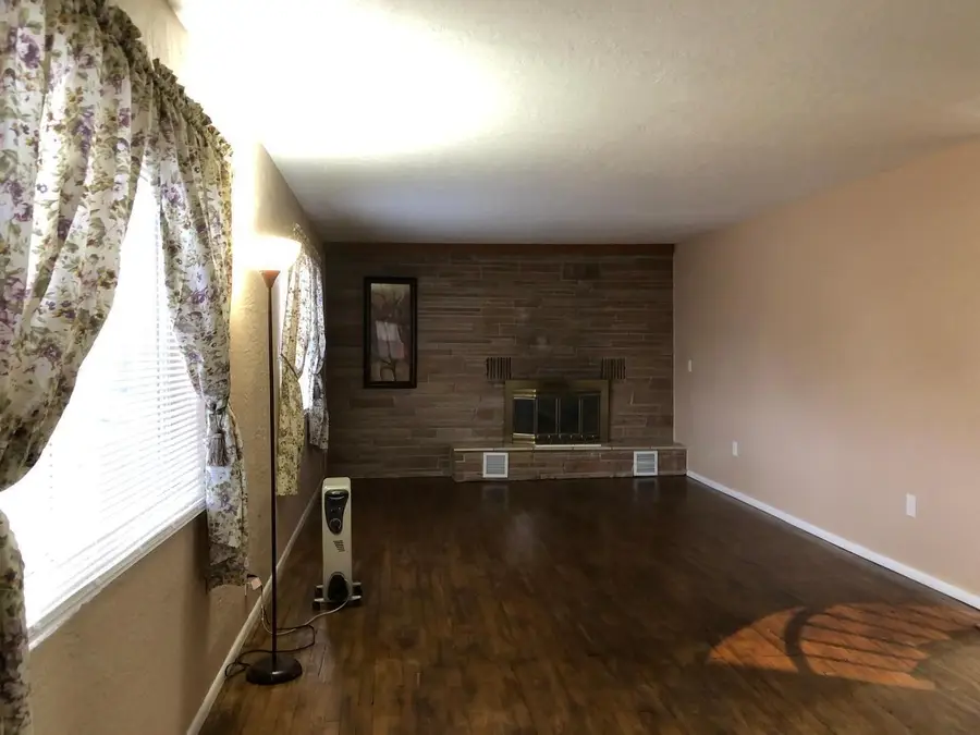 412 Grove Street Ne, Albuquerque, NM 87108 - #2