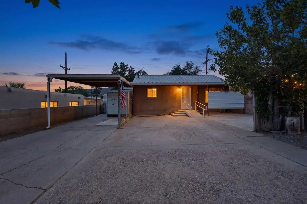 231 55th Street Nw, Albuquerque, NM 87105 - #1