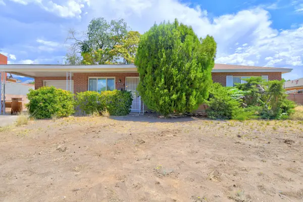2608 General Chennault Street Ne, Albuquerque, NM 87112