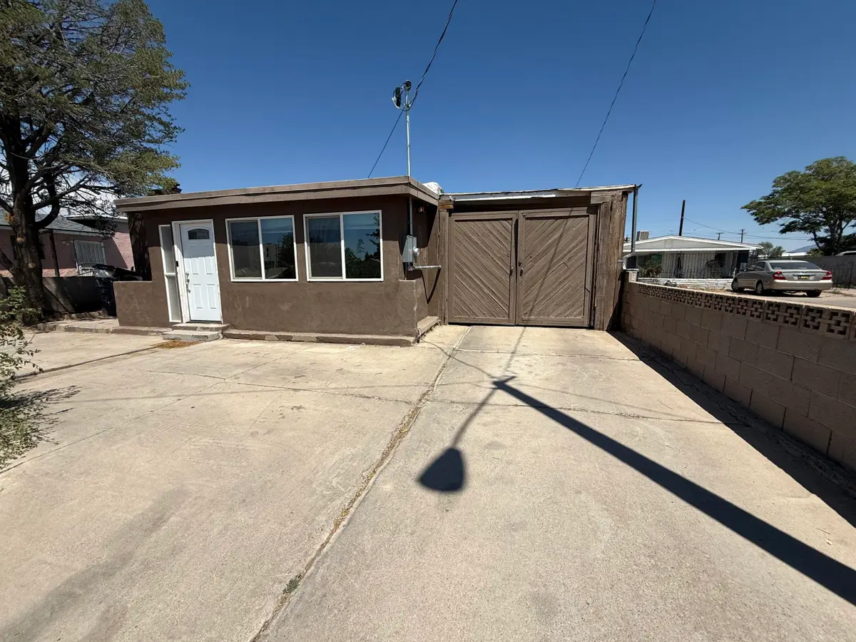 109 La Plata Road Nw, Albuquerque, NM 87107 - #1