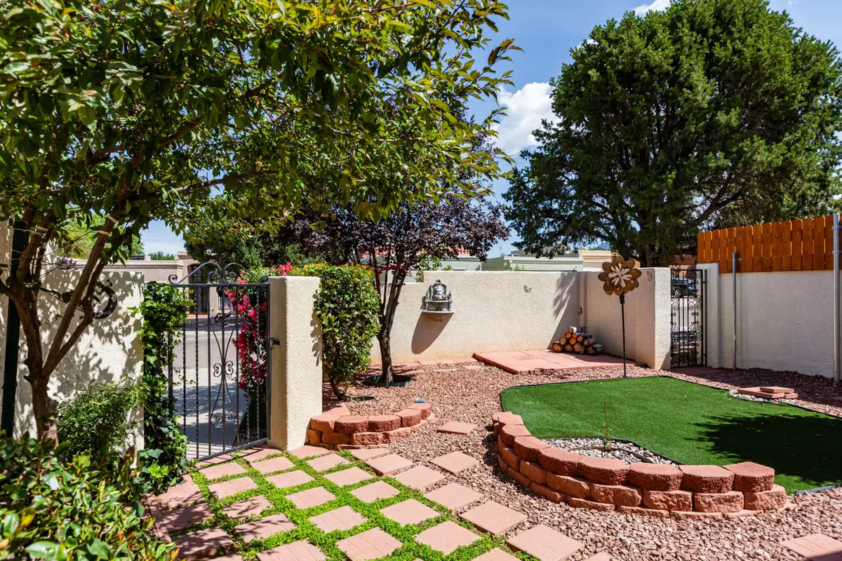 6930 Arvilla Place Ne, Albuquerque, NM 87110 - #1