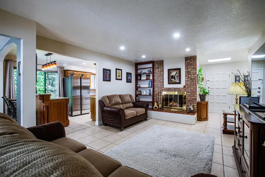6930 Arvilla Place Ne, Albuquerque, NM 87110 - #3