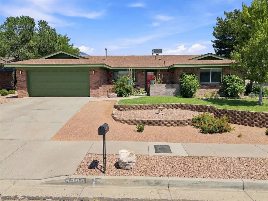 5300 Dee Drive Ne, Albuquerque, NM 87111 - #3
