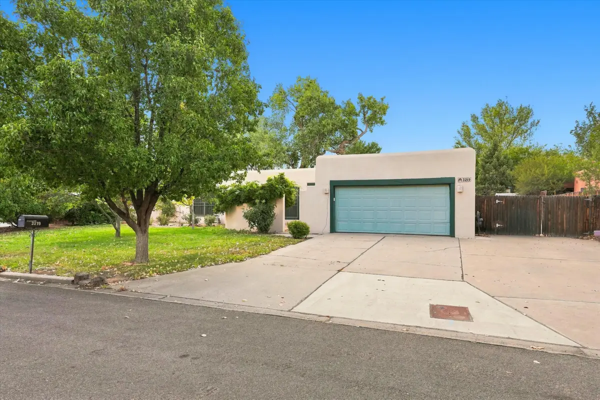 3219 La Mancha Drive Nw, Albuquerque, NM 87104 - #1