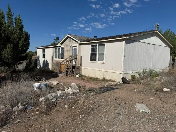 3 White Dove Court, Moriarty, NM 87035