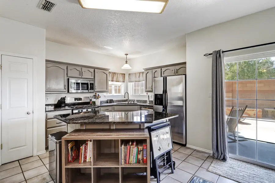 7516 Peregrine Road Ne, Albuquerque, NM 87113 - #3