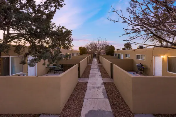 512 Mesilla Street Se, Albuquerque, NM 87108