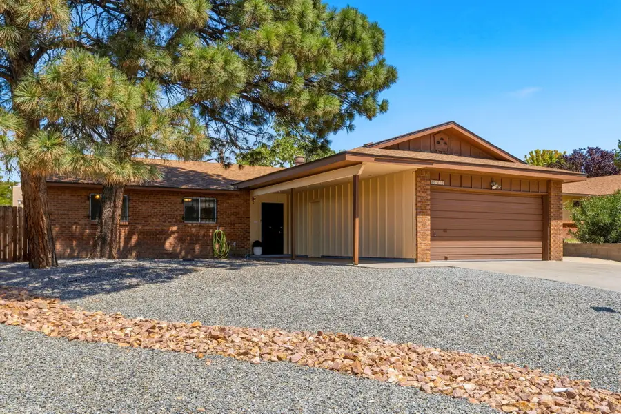 6413 Colleen Avenue Ne, Albuquerque, NM 87109 - #3