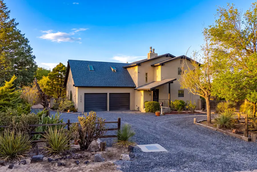 5608 Don Felipe Court Sw, Albuquerque, NM 87105 - #2
