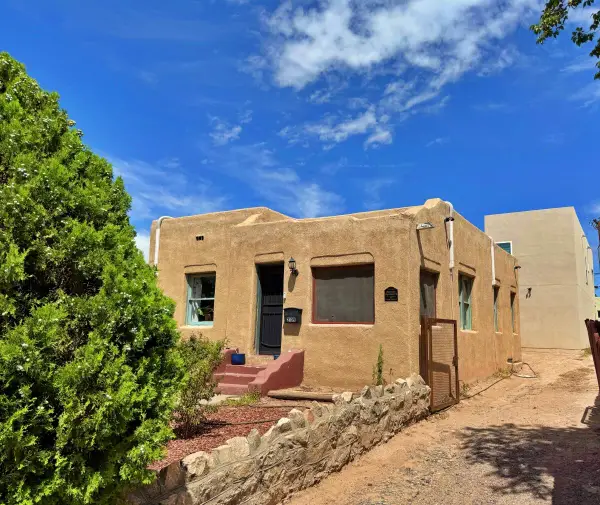 2109 Gold Avenue Se, Albuquerque, NM 87106