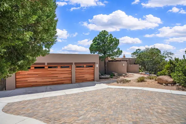 11 Juniper Hill Loop Ne, Albuquerque, NM 87122