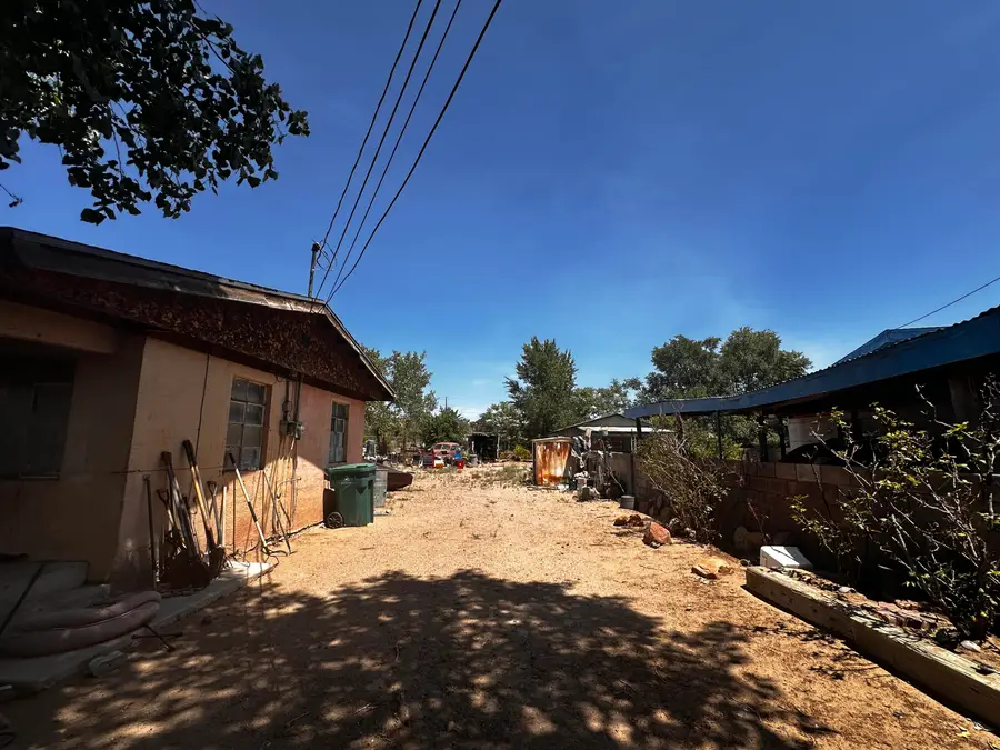 2804 Justo Road Sw, Albuquerque, NM 87105 - #3