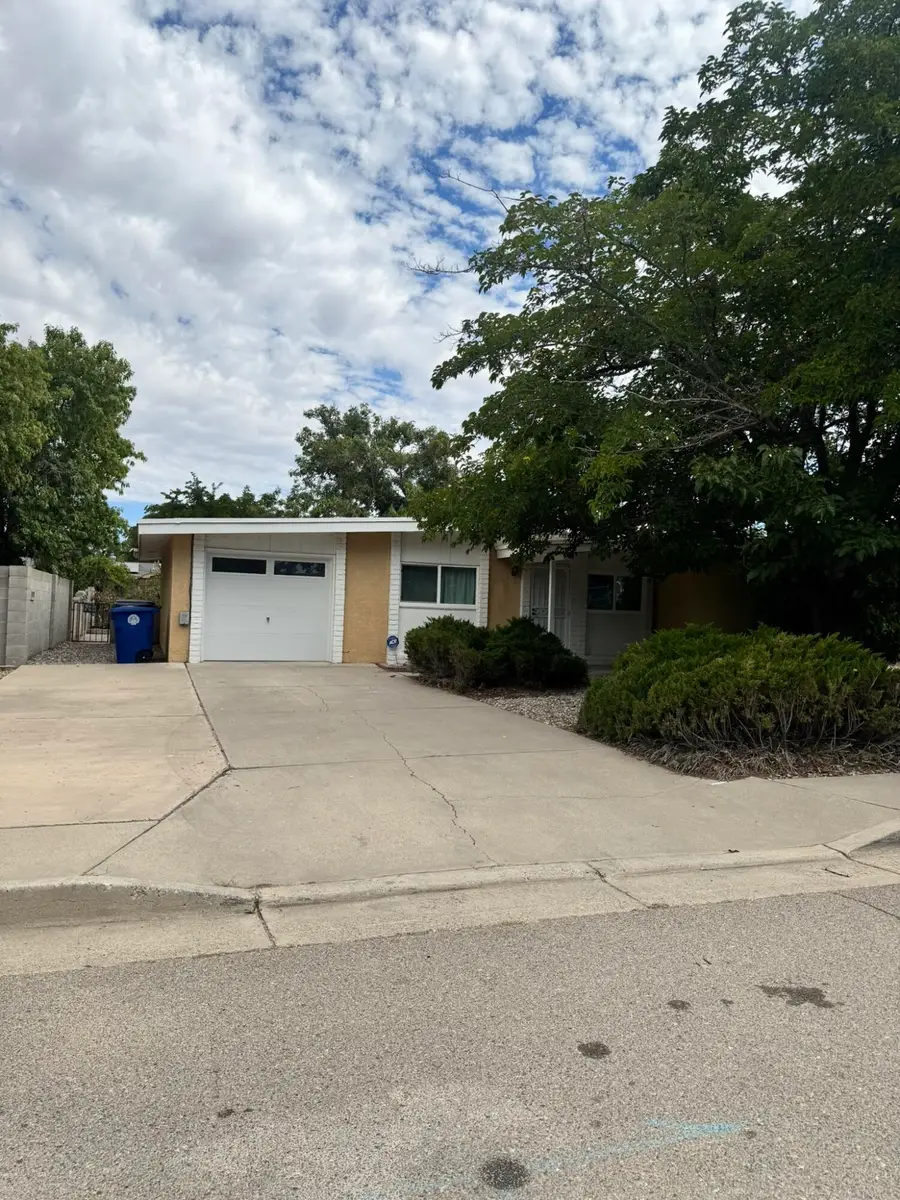 6021 Lejano Avenue Ne, Albuquerque, NM 87109 - #3