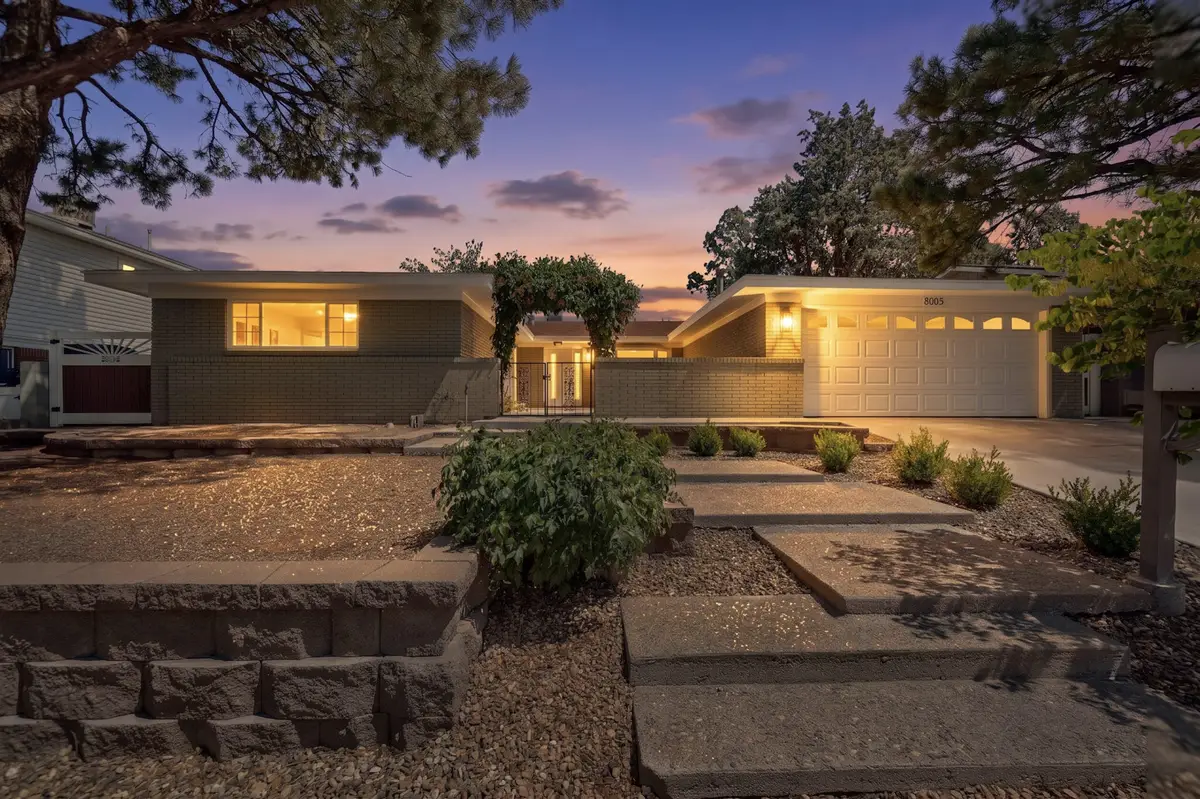 8005 Pickard Avenue Ne, Albuquerque, NM 87110 - #1