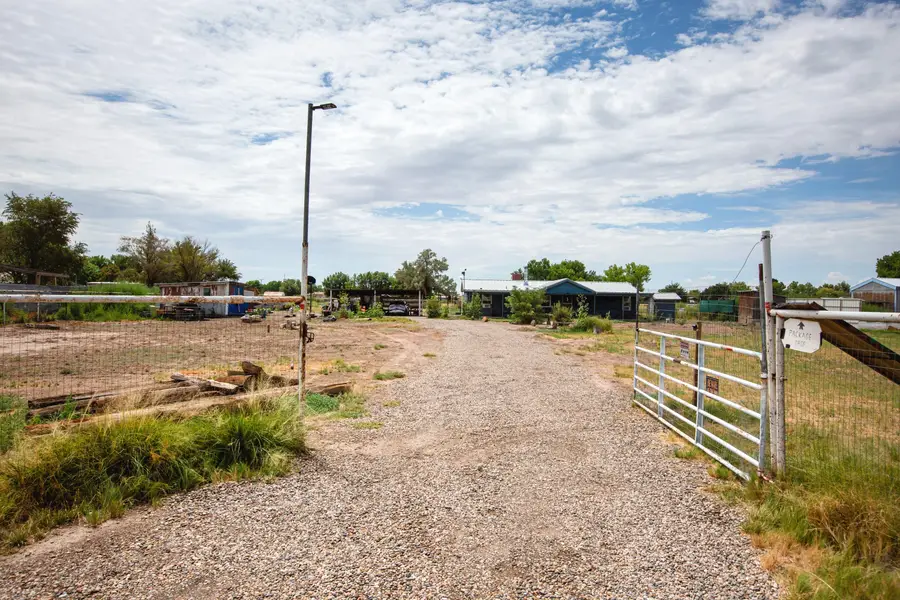 4 Yerba Road, Los Lunas, NM 87031 - #2