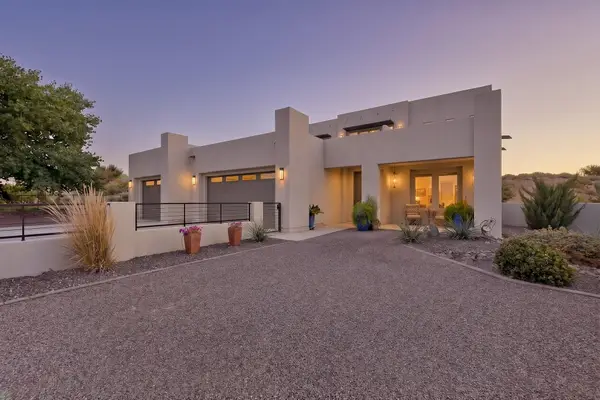 90 Camino De Claudio, Corrales, NM 87048