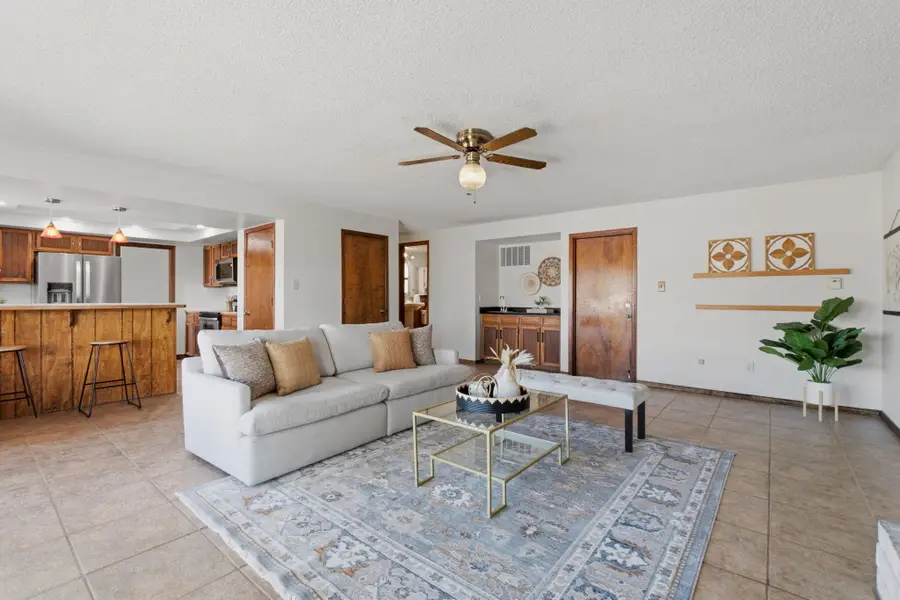 6845 Vivian Drive Ne, Albuquerque, NM 87109 - #3