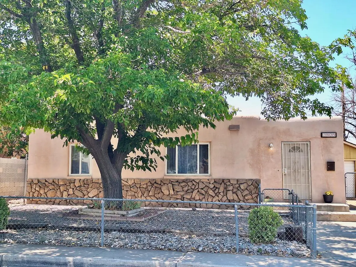 2829 Sierra Drive Ne, Albuquerque, NM 87110 - #1
