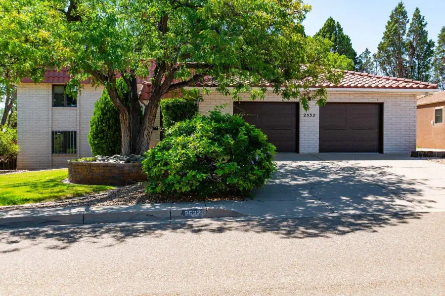 2532 Harold Place Ne, Albuquerque, NM 87106 - #2