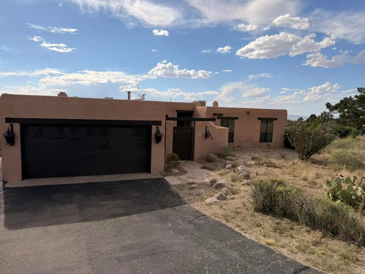 608 Cedar Hill Road Ne, Albuquerque, NM 87122 - #1
