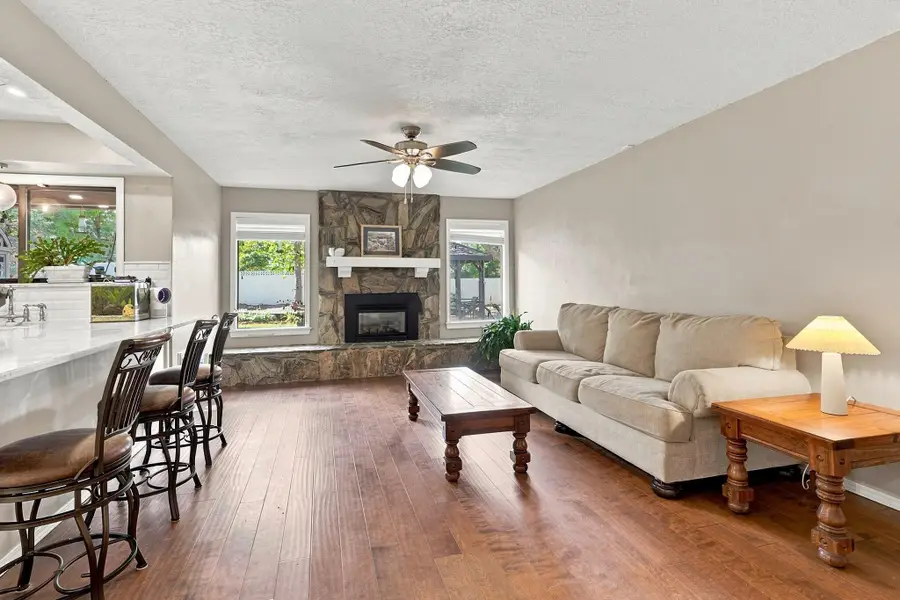 9404 Lona Lane Ne, Albuquerque, NM 87111 - #2