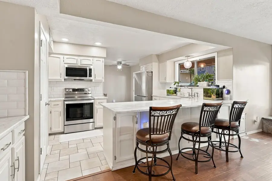 9404 Lona Lane Ne, Albuquerque, NM 87111 - #3