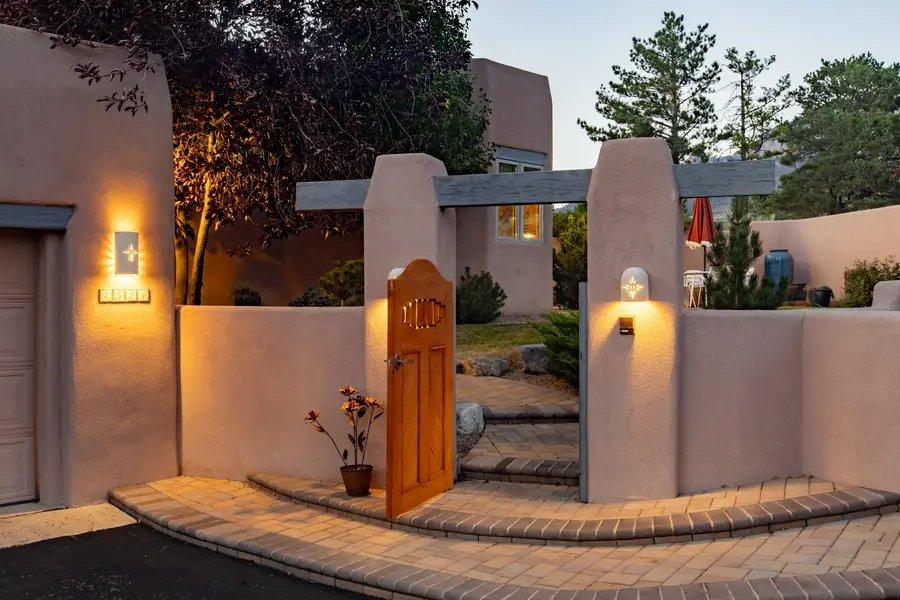 1524 Eagle Ridge Road Ne, Albuquerque, NM 87122 - #2