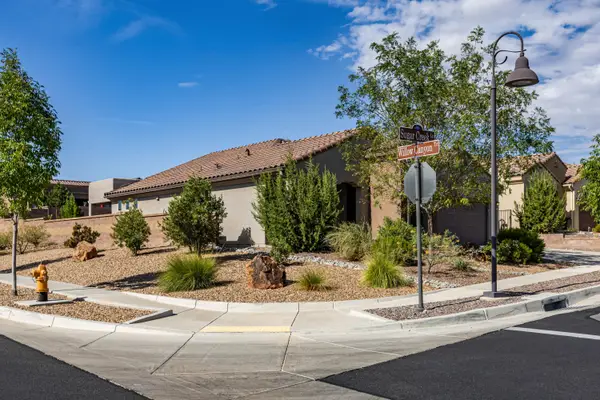 9200 Sugar Creek Lane Nw, Albuquerque, NM 87120
