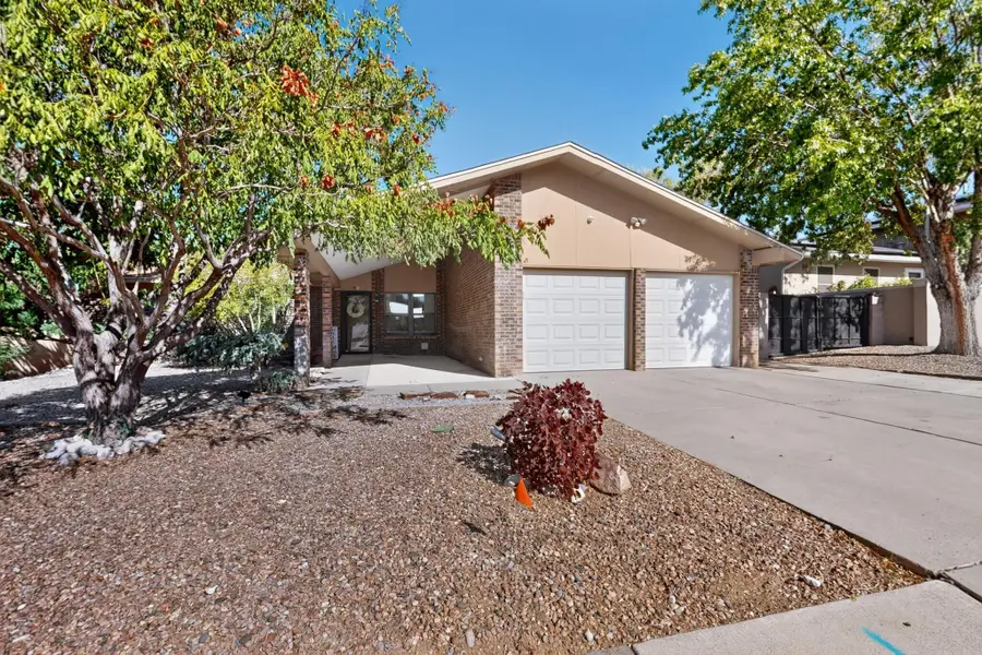 8621 Plymouth Rock Road Ne, Albuquerque, NM 87109 - #2