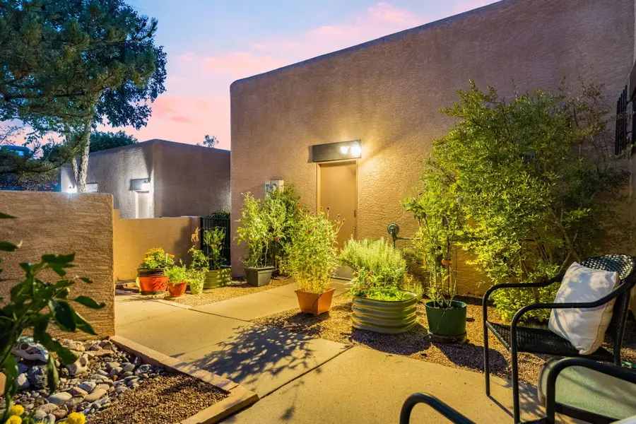 10316 Las Casitas Street Ne, Albuquerque, NM 87111 - #2