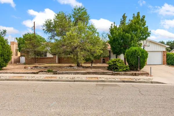 9012 Lagrima De Oro Road Ne, Albuquerque, NM 87111